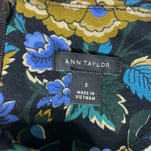 EUC Ann Taylor Flora Ponte 3/4 Length Blouse (GMH-T) - Picture 8 of 8